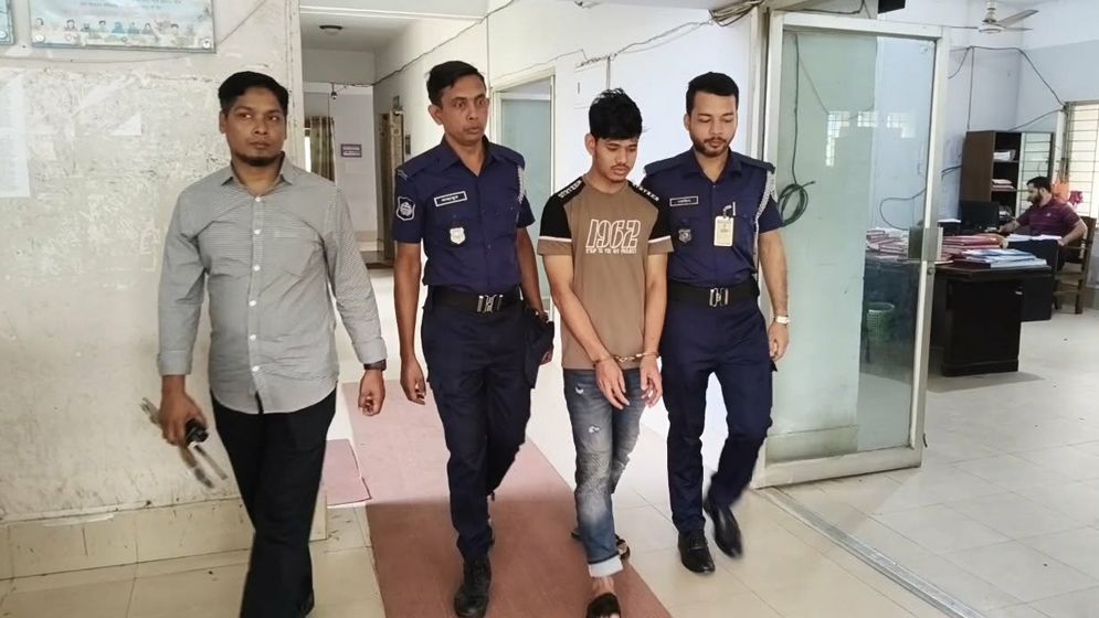 আখাউড়ায় স্ত্রীর চুল কেটে নির্যাতন, স্বামী গ্রেফতার