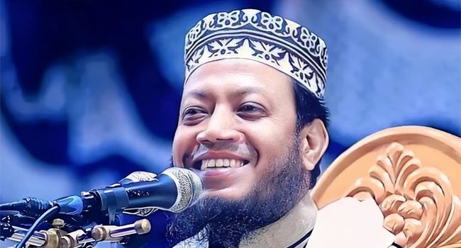 জ্বালানি মন্ত্রীকে ‘ইসলামবিদ্বেষী ও নাস্তিক’ বললেন আমির হামজা