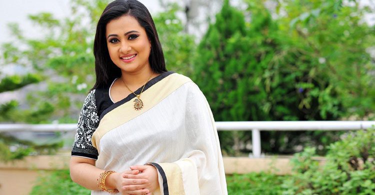 পূর্ণিমা সেজে ফোন করে প্রতারণা, সতর্ক করলেন নায়িকা
