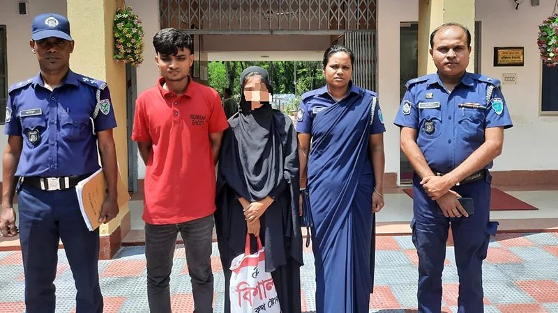 বিষ খাইয়ে সন্তানকে হত্যা, বাবা-মা গ্রেপ্তার
