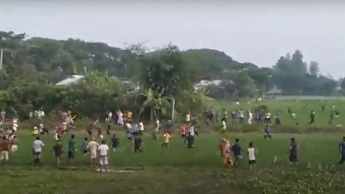 ১০ টাকা চাওয়া নিয়ে দু'পক্ষের সংঘর্ষ, আহত ৩০