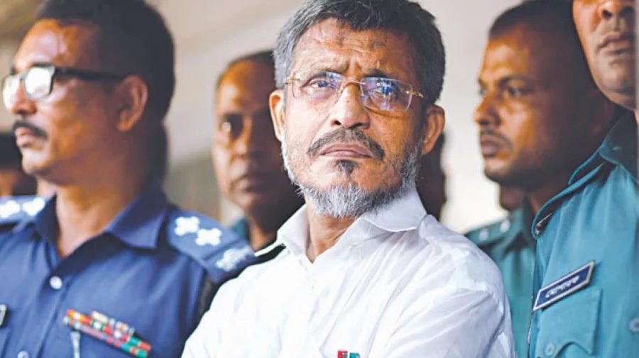 ১০ ট্রাক অস্ত্র মামলায় খালাস পেলেন লুৎফুজ্জামান বাবর