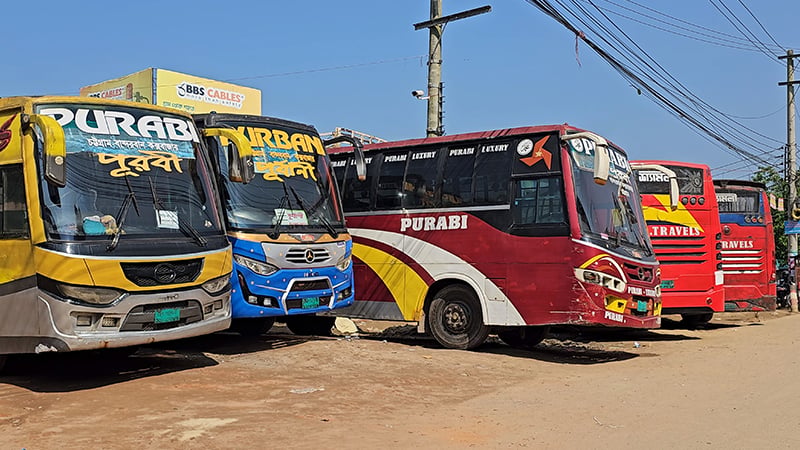 হরতালে বান্দরবানে বন্ধ বাস, ভোগান্তিতে যাত্রীরা