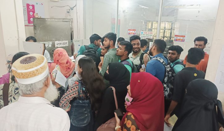 ডিজিটাল যুগে এনালগ পদ্ধতি ইবির অগ্রণী ব্যাংকে, ভোগান্তি শিক্ষার্থীদের