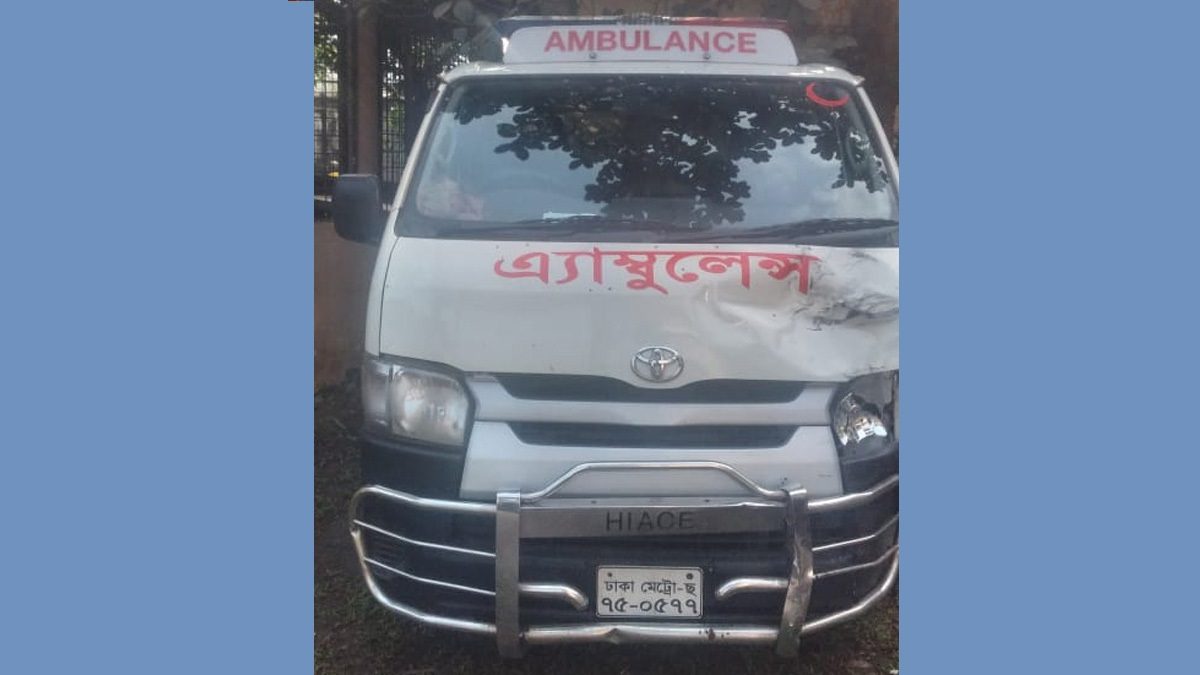 সিএনজি-অ্যাম্বুলেন্স মুখোমুখি সংঘর্ষে কৃষি কর্মকর্তা নিহত