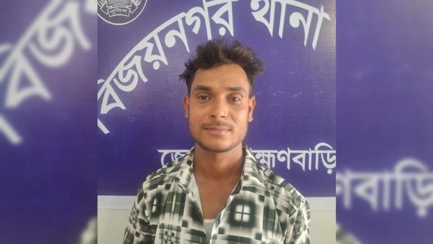 ভোটার তথ্য হালনাগাদ করতে এসে সাজাপ্রাপ্ত আসামি গ্রেপ্তার
