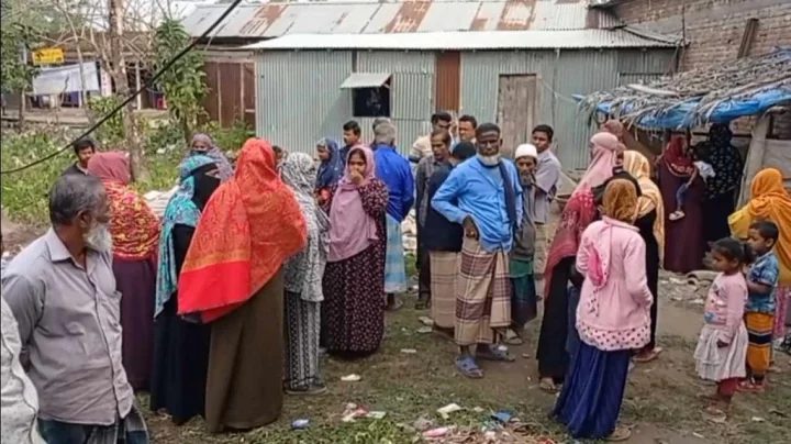 ঘরে ঢুকে গৃহবধূকে হত্যা করে টাকা-স্বর্নলংকার লুট