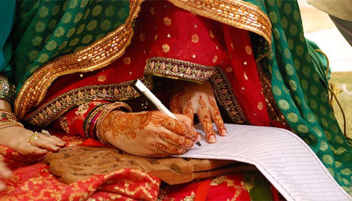 ছেলের শাশুড়িকে বিয়ে করলেন বাবা