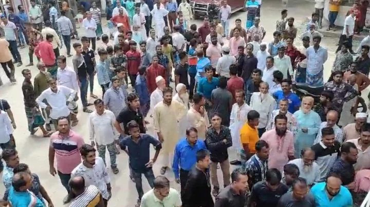গাজীপুরে ইউএনও অফিসে হামলা, ৫ আ. লীগ নেতা বহিষ্কার
