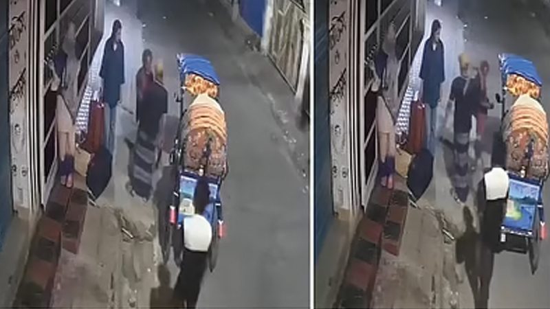 মোহাম্মদপুরে বাসার সামনেই দুই নারীকে চাপাতির ভয় দেখিয়ে ছিনতাই