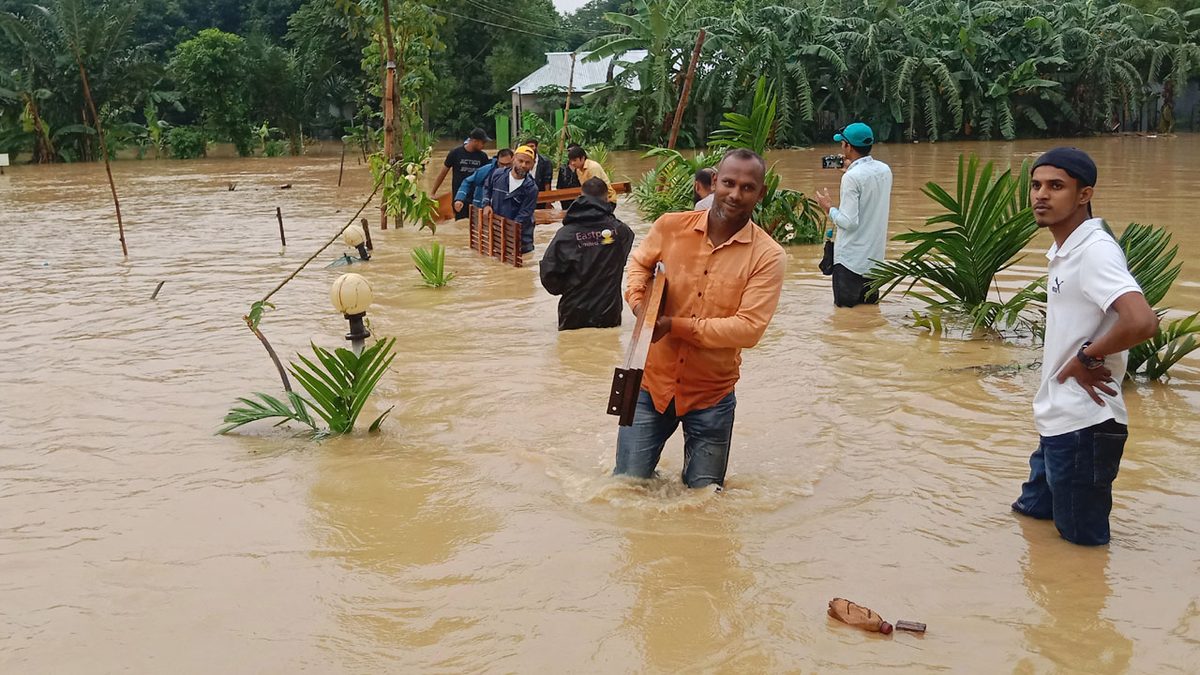 বন্যাদুর্গত এলাকায় মোবাইল নেটওয়ার্ক ফ্রি করার নির্দেশ
