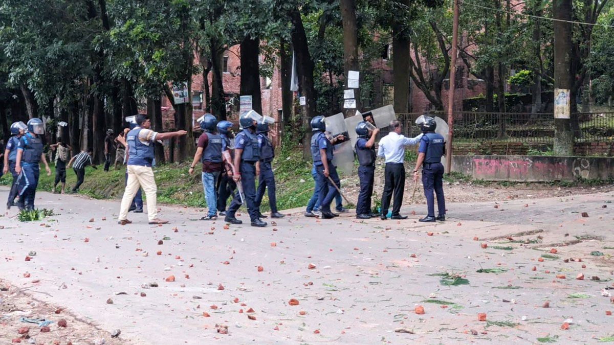 আবারো সংঘর্ষে জড়াল চবি ছাত্রলীগ