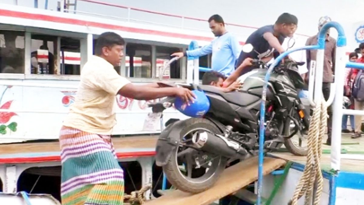 ঈদে লঞ্চে মোটরসাইকেল পারাপারে নিষেধাজ্ঞা থাকছে না