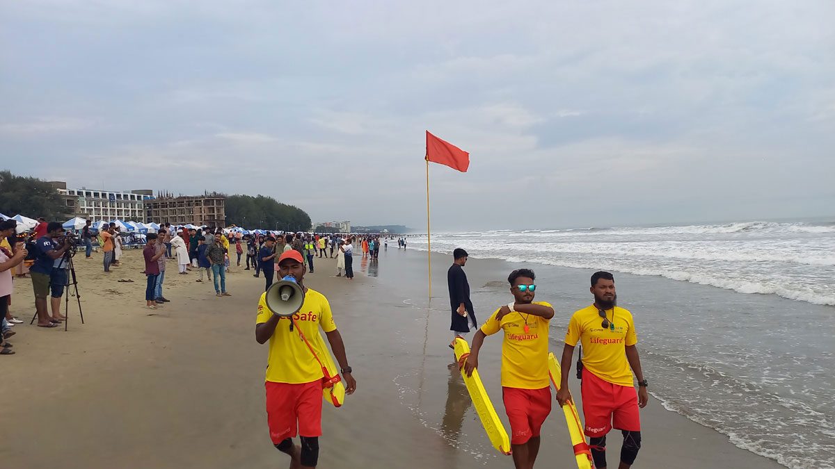 কক্সবাজারের দিকে আরও ১০৫ কিমি. এগিয়েছে মোখা
