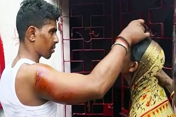 স্ত্রীকে প্রেমিকের সঙ্গে বিয়ে দিলেন স্বামী