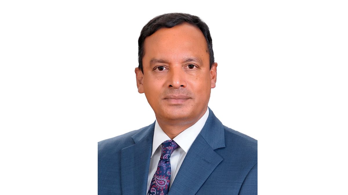 ১৮তম অ্যাটর্নি জেনারেল ব্যারিস্টার রুহুল কুদ্দুস কাজল