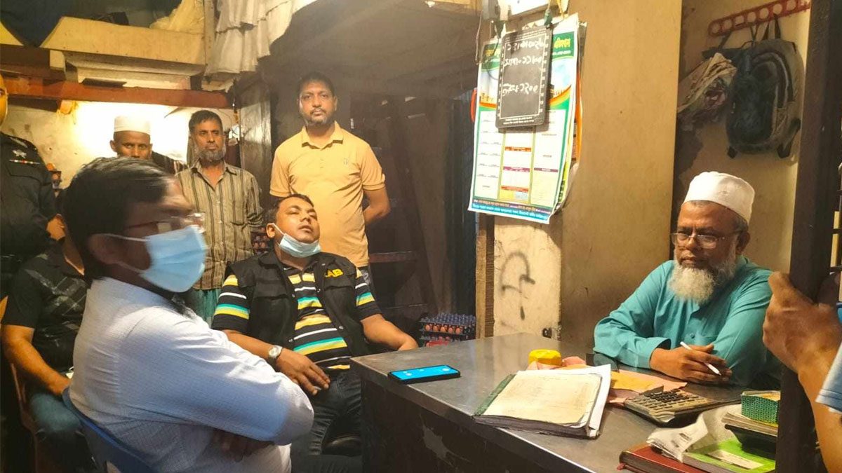 ডিমের বাজার নিয়ন্ত্রণে রাজধানীতে র‌্যাবের অভিযান