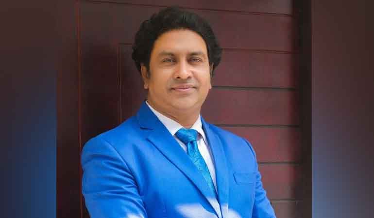 সাংবাদিকের বিরুদ্ধে বিষোদগার বনাম মানির মান আল্লাহ রাখার গল্প!
