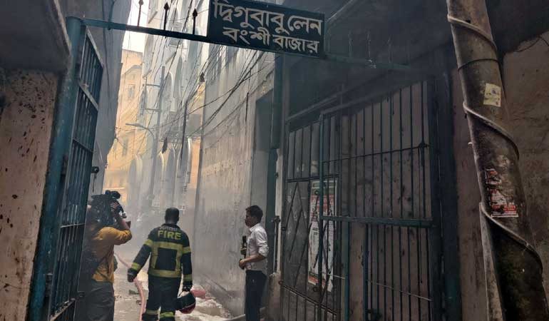 চকবাজারের আগুন নিয়ন্ত্রণে