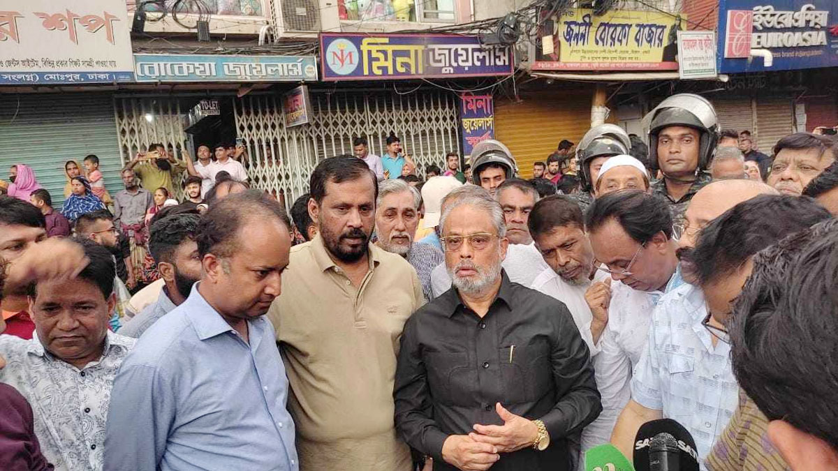 ‘অগ্নিকাণ্ডে প্রতিরোধমূলক ব্যবস্থা নিতে সরকার পুরোপুরি ব্যর্থ’