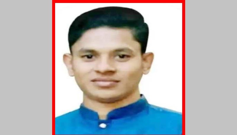স্বামী বিদেশ,পরকীয়া প্রেমিকের বাড়িতে অনশনে অন্তঃসত্ত্বা নারী
