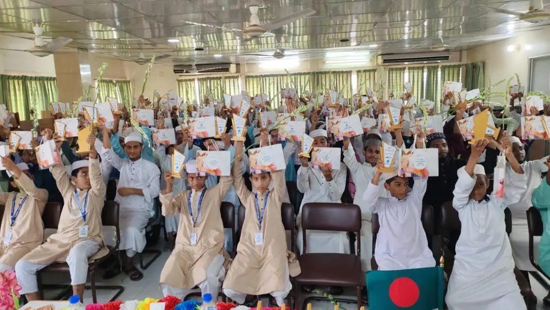 পিরোজপুরে ১৫০ কুরআনের হাফেজকে সংবর্ধনা দিল ছাত্রশিবির