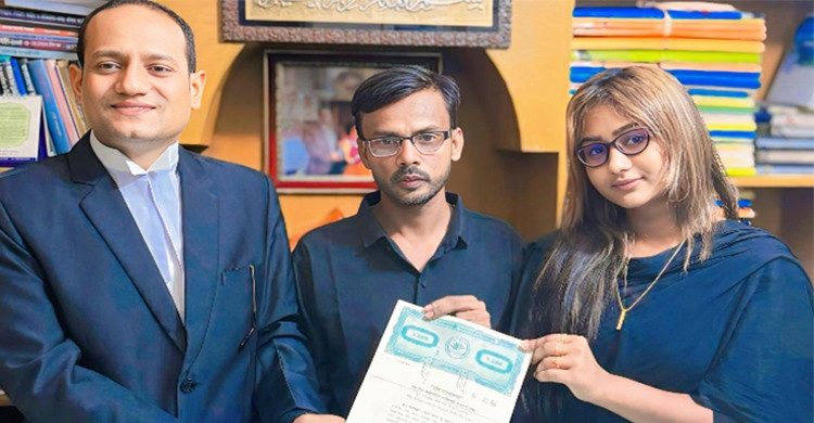 বিভেদ ভুলে এক হলেন হিরো আলম-রিয়ামনি