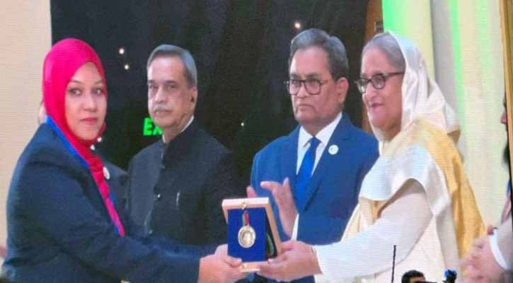 প্রধান বিচারপতি পদক’ পেলেন ৫ বিচারক
