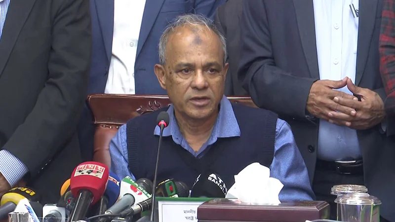 থার্টি ফাস্ট নাইট উদযাপনে স্বরাষ্ট্র উপদেষ্টার নতুন বার্তা