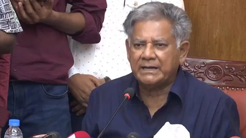 পাটের স্বর্ণযুগ ফেরাতে অবদান রাখবে সোনালী ব্যাগ: উপদেষ্টা