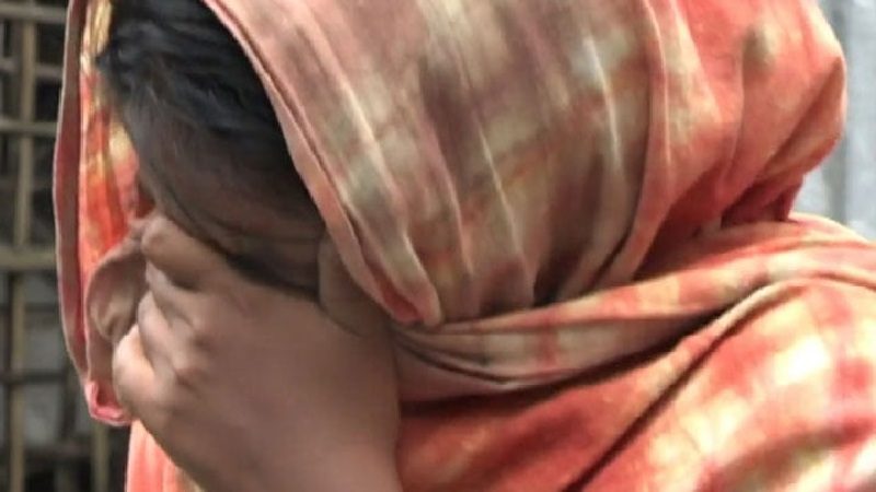 স্ত্রী বাড়িতে না থাকার সুযোগে গৃহবধূকে ধর্ষণ, অতঃপর...
