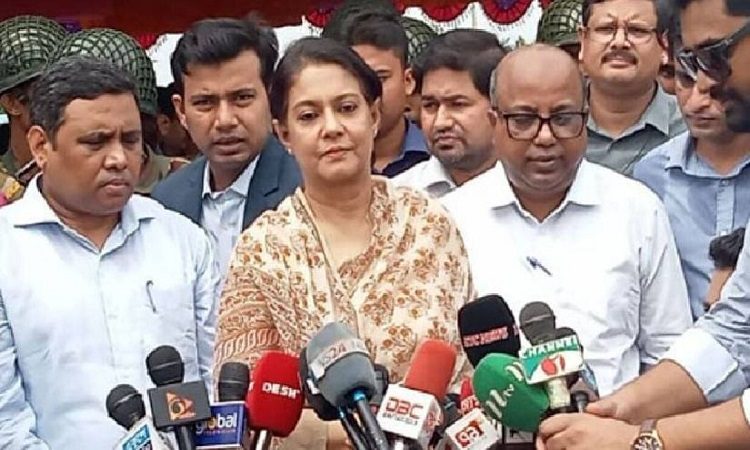 উপহার হিসেবে নয়,ভারতে ইলিশ রপ্তানি করা হচ্ছে :উপদেষ্টা