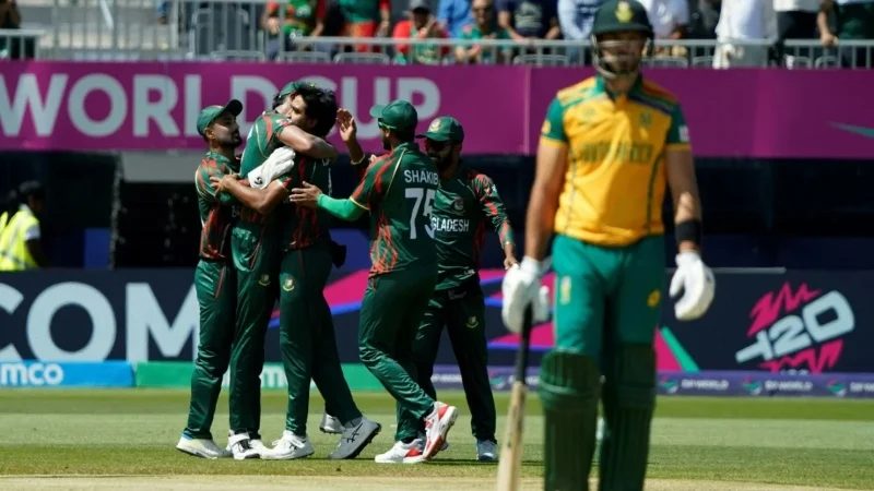তানজিম-তাসকিনের দুর্দান্ত বোলিংয়ে উড়ন্ত সূচনা বাংলাদেশের