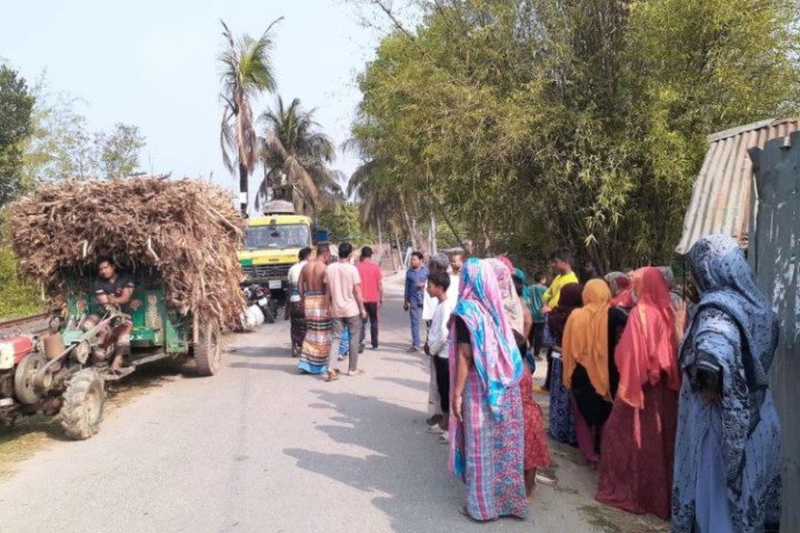 পাওয়ার ট্রলির ধাক্কায় প্রাণ গেল শিশুর