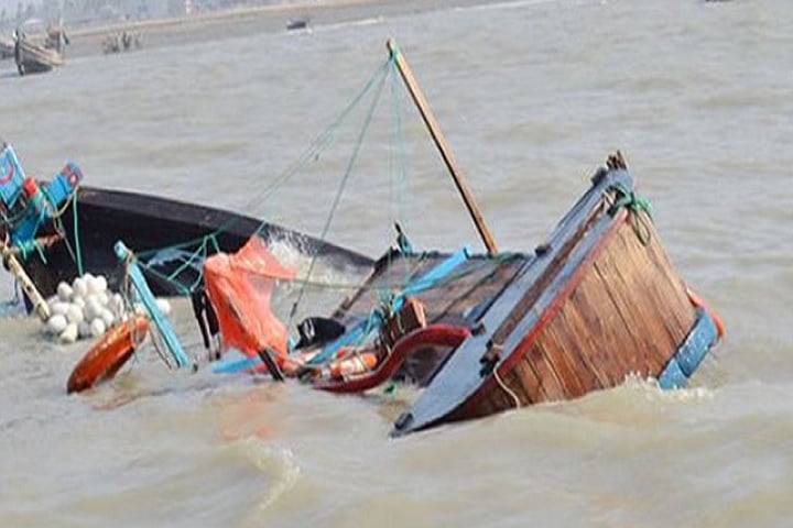 চরফ্যাশনে ট্রলারডুবি:পাঁচদিন পর ৫জেলের লাশ উদ্ধার