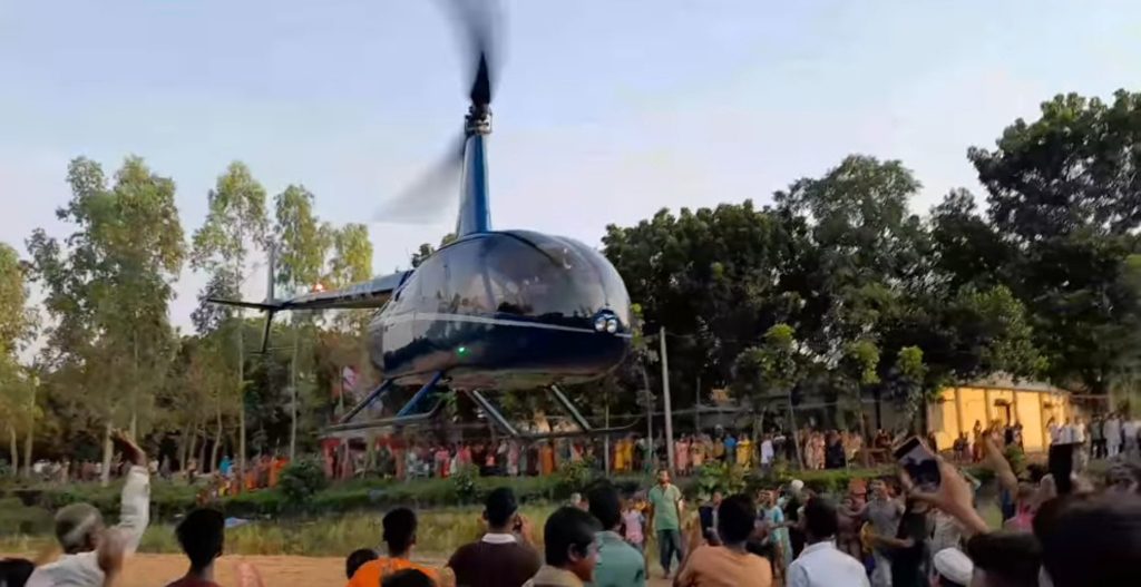 জামাই আনতে হেলিকপ্টার পাঠালেন কৃষক শ্বশুর