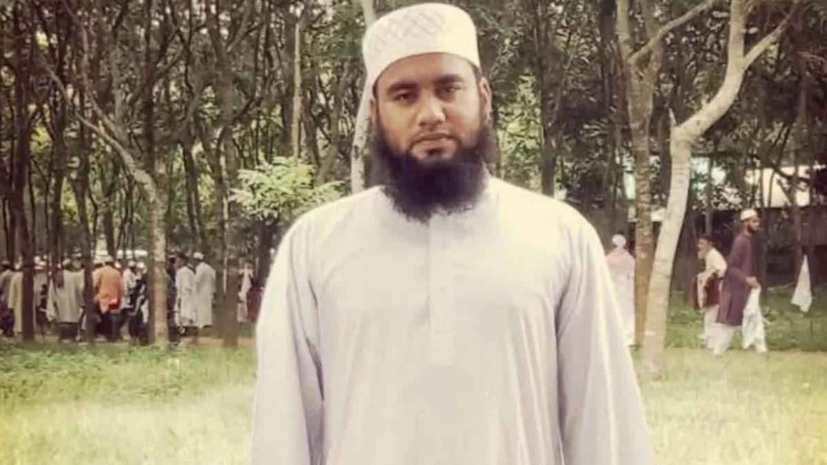 বিয়ের প্রলোভনে কলেজছাত্রীকে ধর্ষণ, ইমাম গ্রেপ্তার