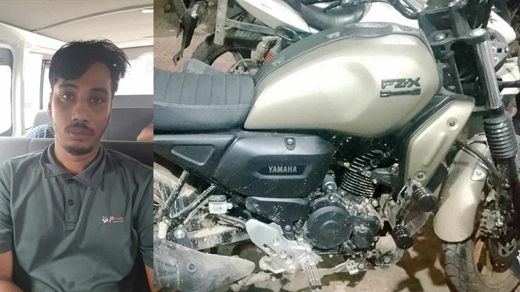 চাঁদার টাকায় কেনা ছাত্রসংসদ নেতার মোটরসাইকেল উদ্ধার
