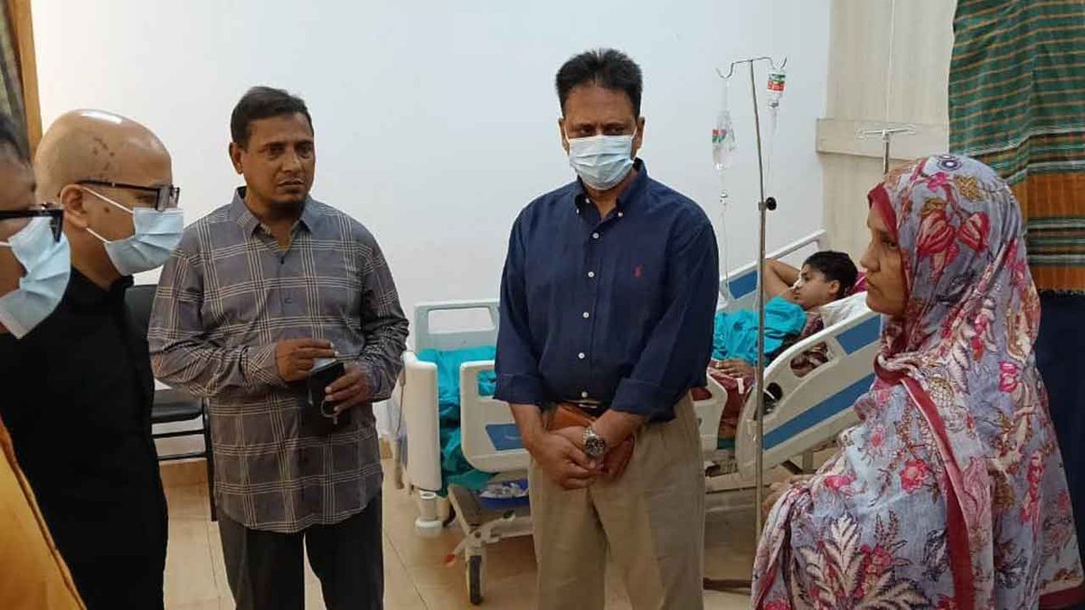 বুয়েট শিক্ষার্থী শাদিদের খোঁজ নিলেন প্রধান উপদেষ্টা
