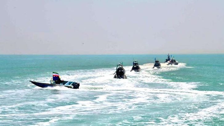 ফিলিস্তিনিদের সমর্থনে ইরানের নৌমহড়া