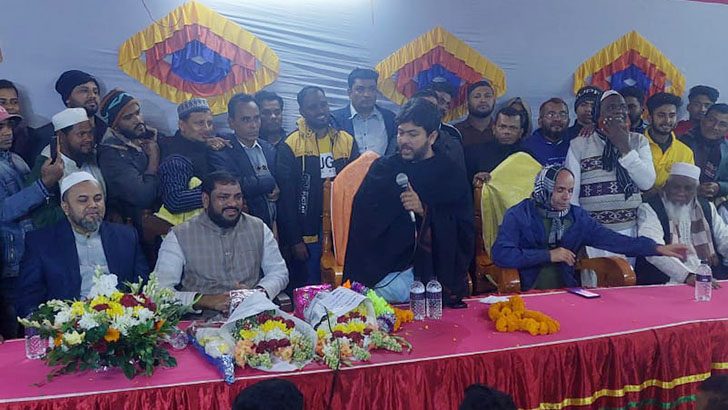 চাচা রাতের আঁধারে বোরকা পরে পালিয়ে গেলেন: এমপি নিক্সন