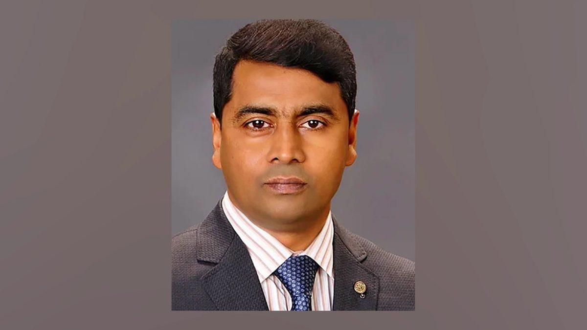 ঢাকা-১৮ আসনে জয়ী বিএনপির প্রার্থী এস এম জাহাঙ্গীর হোসেন