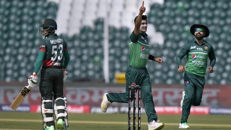 পাকিস্তানের বোলিং তোপে ১৯৩ রানেই অলআউট বাংলাদেশ