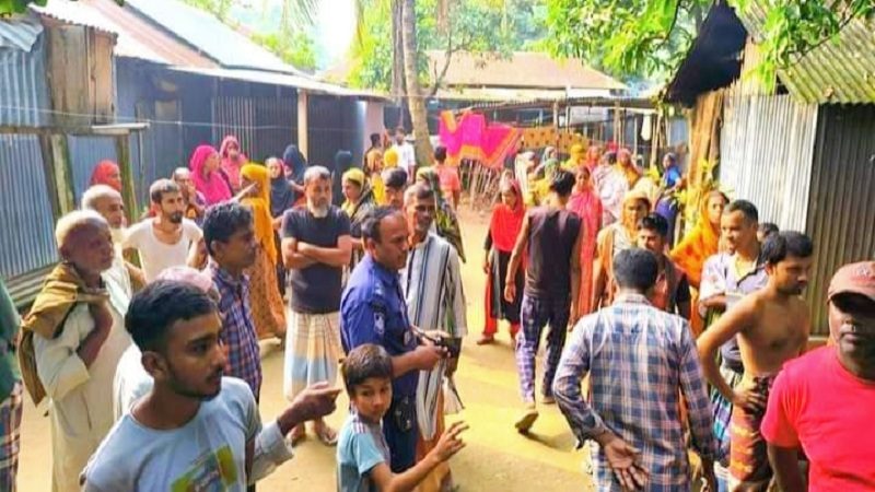 টিউবওয়েলের পানিতে চেতনানাশক মিশিয়ে ৫ বাড়িতে চুরি