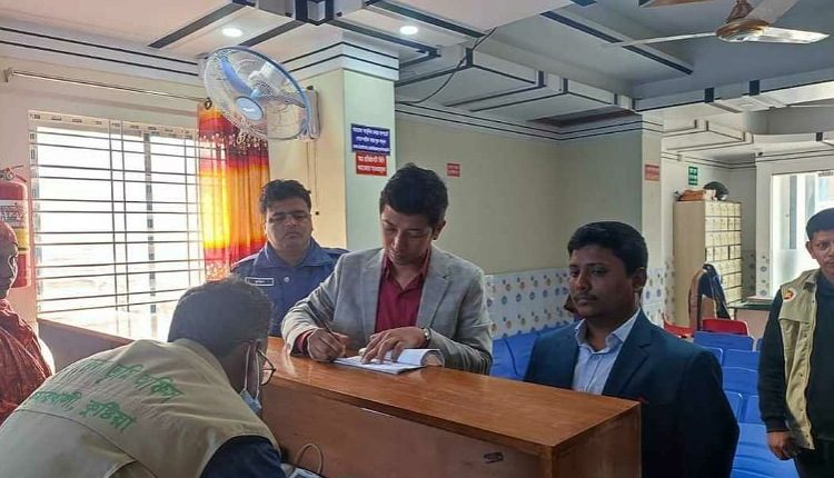 কুমারখালীতে অনিবন্ধিত লোটাস চক্ষু হাসপাতালকে ৮০ হাজার টাকা জরিমানা
