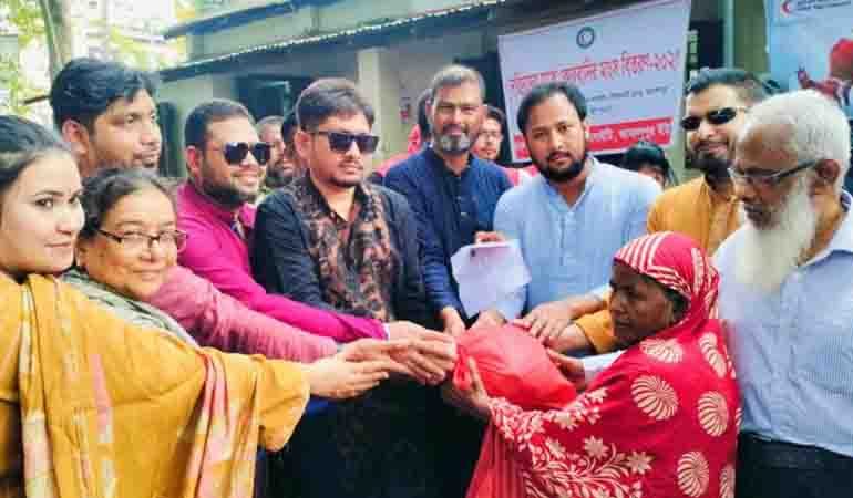 জামালপুরে ৮০ পরিবারে ঈদের আনন্দ ছড়িয়ে দিল রেড ক্রিসেন্ট