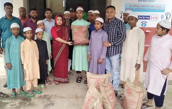 মেলান্দহে এতিমদের মাঝে প্রধানমন্ত্রীর উপহারের খাদ্য সামগ্রী বিতরন