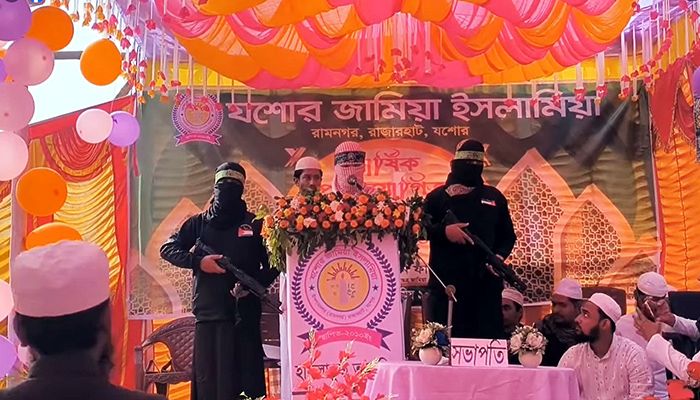 ফেসবুকে ভাইরাল যশোরের ভিডিওটি ছিল 'যেমন খুশি তেমন সাজো'