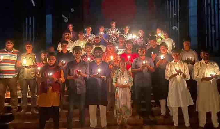 জুলাই শহীদদের স্মরণে মোমবাতি প্রজ্বলন,মাগফিরাত কামনায় মোনাজাত