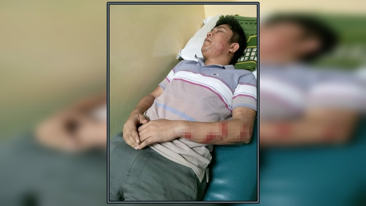 দুই ঘণ্টা বাসে আটকে ছাত্রদল নেতাকে পেটাল ছাত্রলীগ